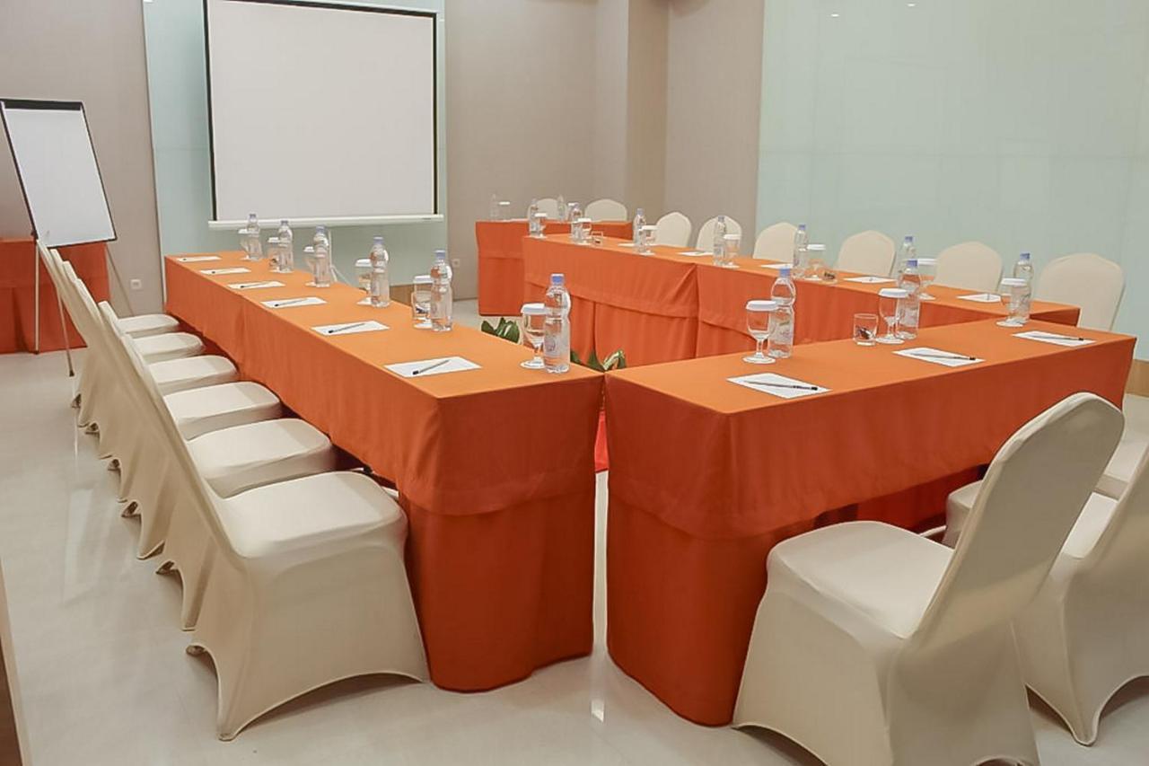 Hotel Mutiara Mitra Reddoorz Padangsidimpuan Buitenkant foto