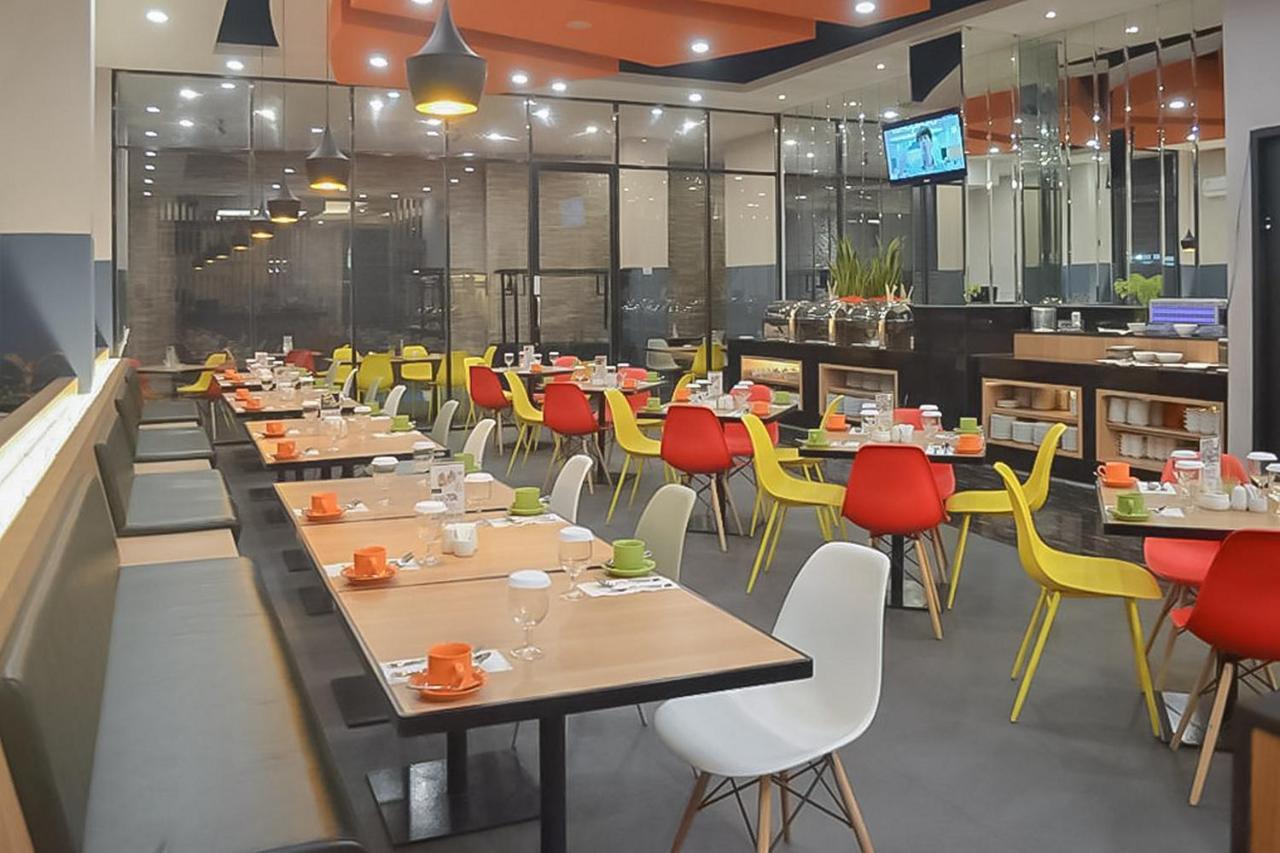Hotel Mutiara Mitra Reddoorz Padangsidimpuan Buitenkant foto